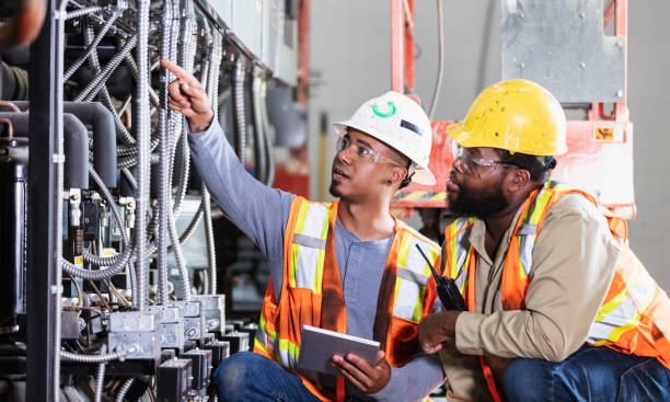 Best Local Electrician Companies  in Germantown, IL